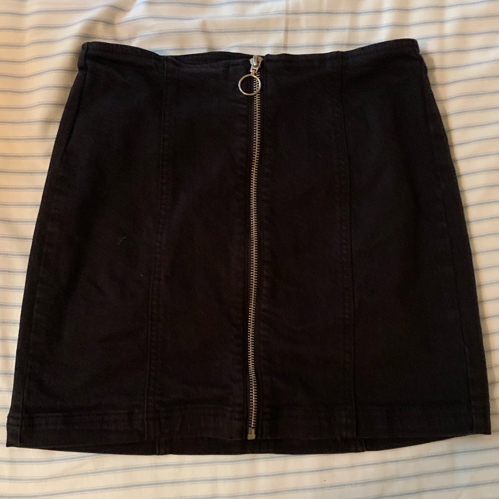 Pacsun Black Skirt with Zipper all the way down